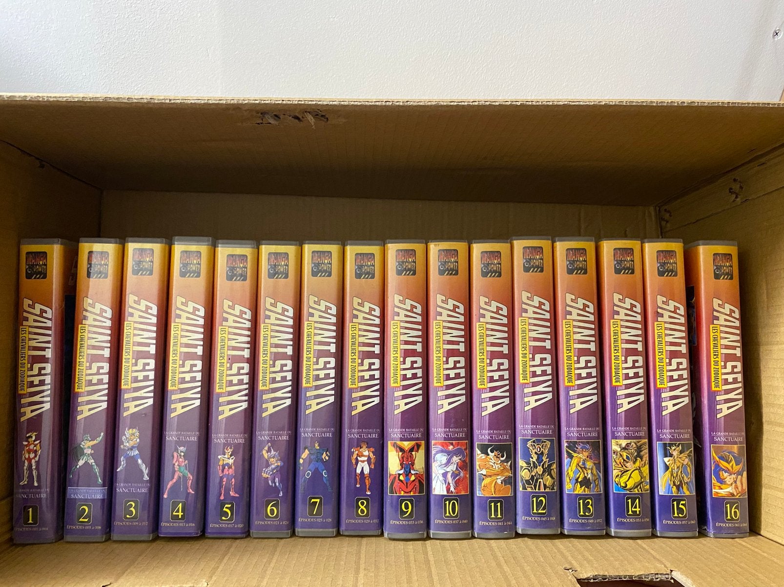 VHS reeks saint seiya, Cd's en Dvd's, Ophalen of Verzenden, Gebruikt, VHS