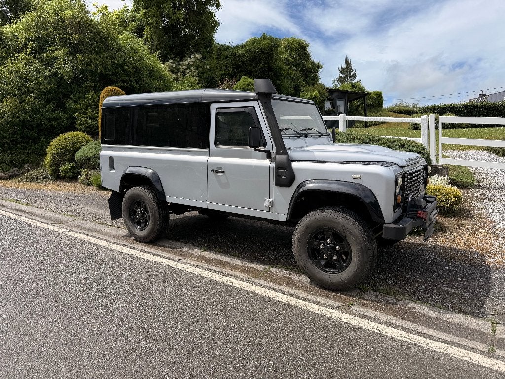 LandRover Defender 2.4 TD4 90KW Utilitaire, Auto's, Land Rover, 90 kW, Stof, Zwart, 4 cilinders