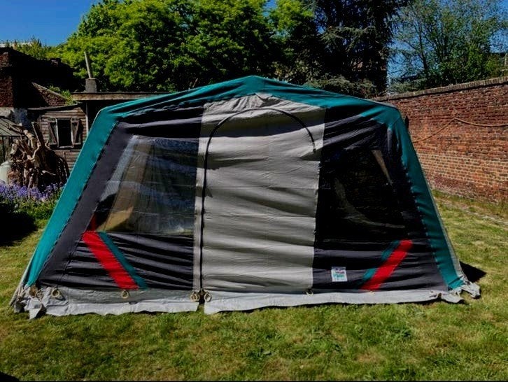 Tente familiale Tente familiale à l'état neuf, Caravanes & Camping, Tentes, Plus de 6, Comme neuf, Enlèvement ou Envoi