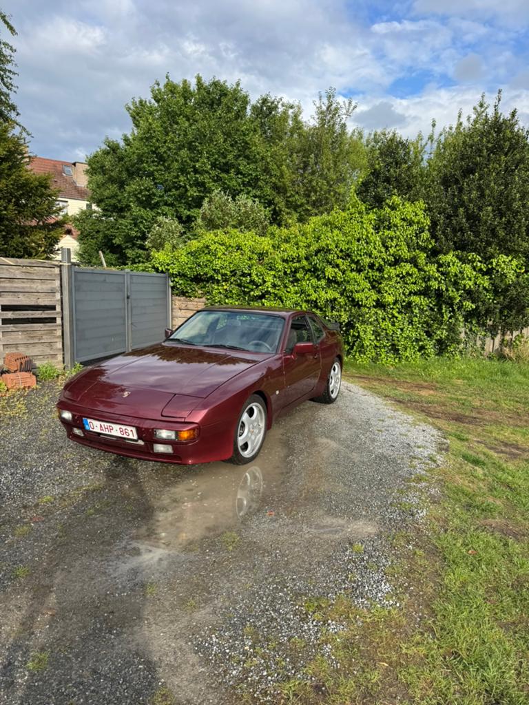Porsche 944 1984 // Sport Exhaust // Gereviseerde motor, Auto's, Particulier, Te koop
