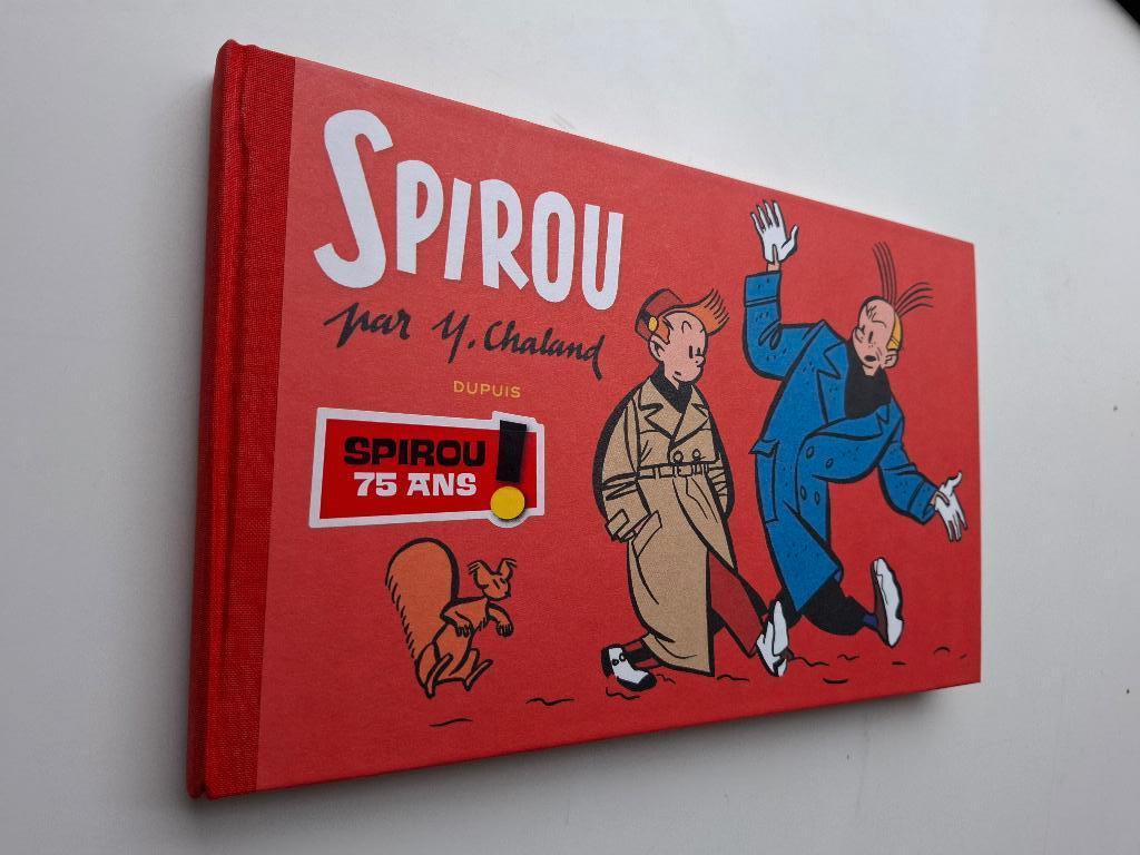 TL SPIROU PAR CHALAND DOS TOILE FORMAT A L'ITALIENNE N/B, Boeken, Eén stripboek, Ophalen of Verzenden, Zo goed als nieuw