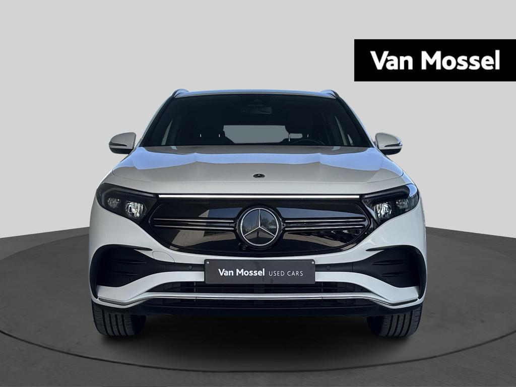 Mercedes-Benz EQA 350 4MATIC AMG Line + TREKHAAK + 360 CAMER, Automaat, 215 kW, Stof, Regensensor