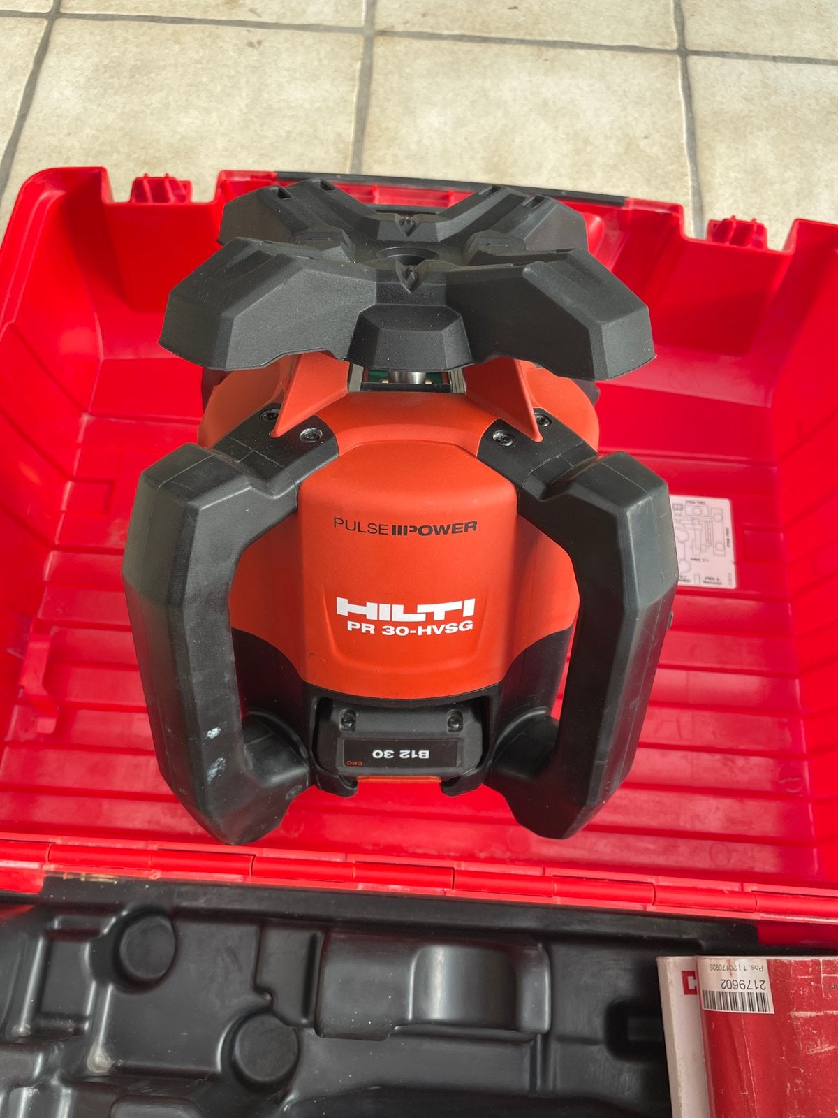 Hilti PR 30-HVSG laser, Enlèvement, Utilisé, Batterie