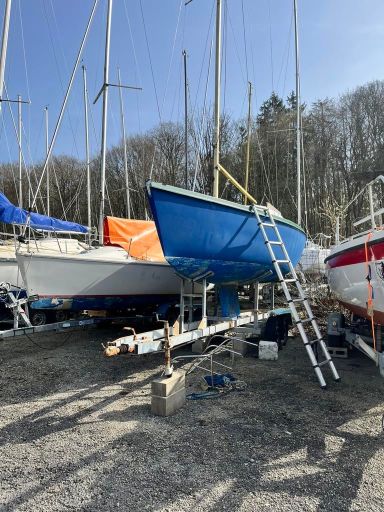 Aloa 21 - voilier a restaurer - lac de l’eau d’heure, Ophalen, Zo goed als nieuw