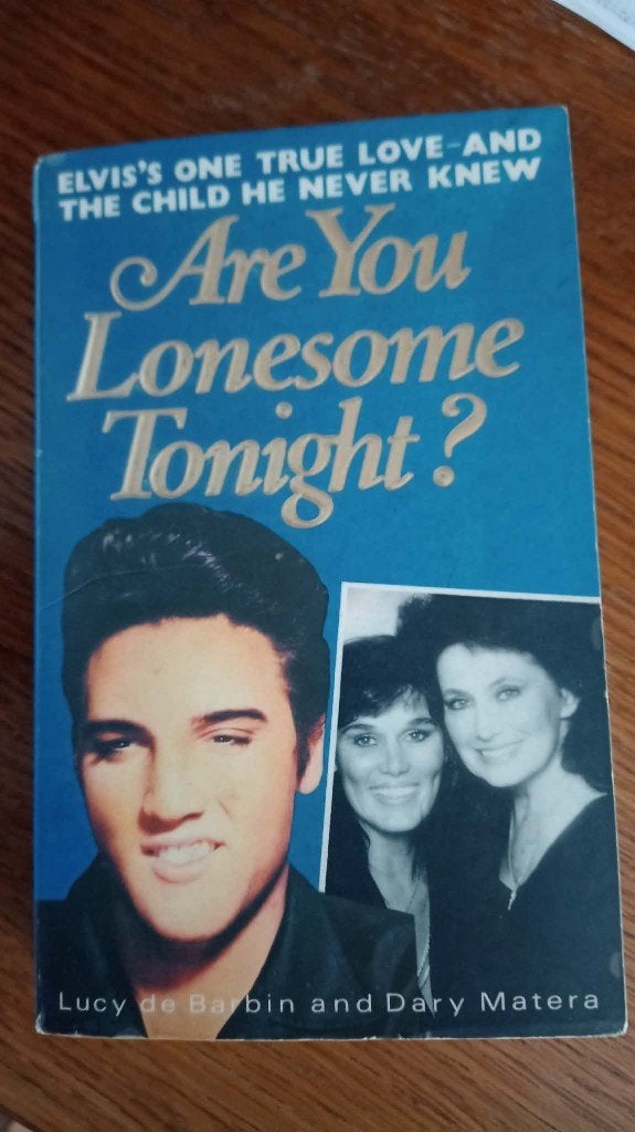Elvis pocket boek, Are you lonesome tonight, 5 euro., Ophalen of Verzenden, Gelezen, Artiest