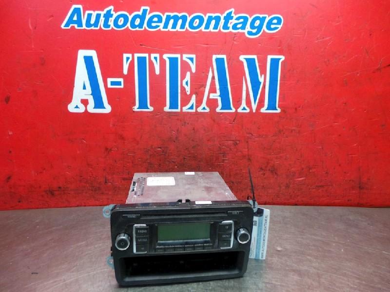 RADIO Volkswagen Caddy Combi III (2KB,2KJ) (5K0035156), Auto-onderdelen, Gebruikt, Volkswagen