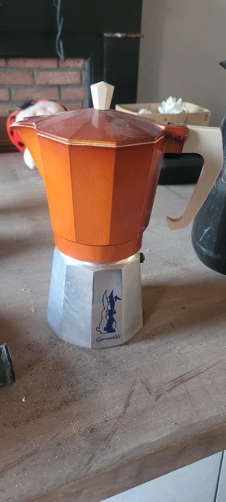 Gemelli Italiaans koffiezetapparaat, 4 tot 10 kopjes, Ophalen, Gebruikt, Koffiemachine