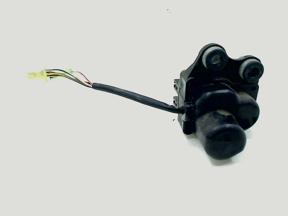 SERVOMOTOR YZF 1000 R Thunder Ace 1996-2001 (YZF1000R 4SV), Dhr. S. di Majo, Gebruikt, Info@cama-motorparts.nl, P.J. Troelstraweg 8 8
3144 CX  MAASSLUIS, NL