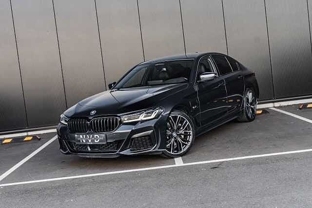 BMW 530 E| M-Sport | Head Up | ACC | Keyless | Sport Seats, Auto's, BMW, Automaat, Zwart, 2993 cc, Overige brandstoffen