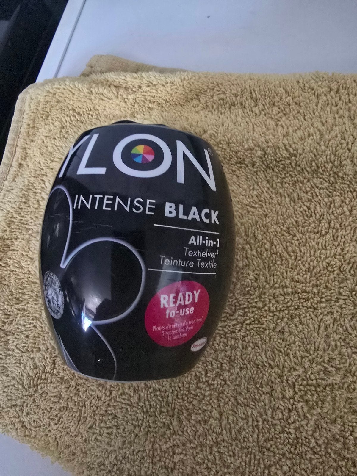 Intense zwarte textielverf. Nieuw.10€., Sport en Fitness, Bowlen, Ophalen