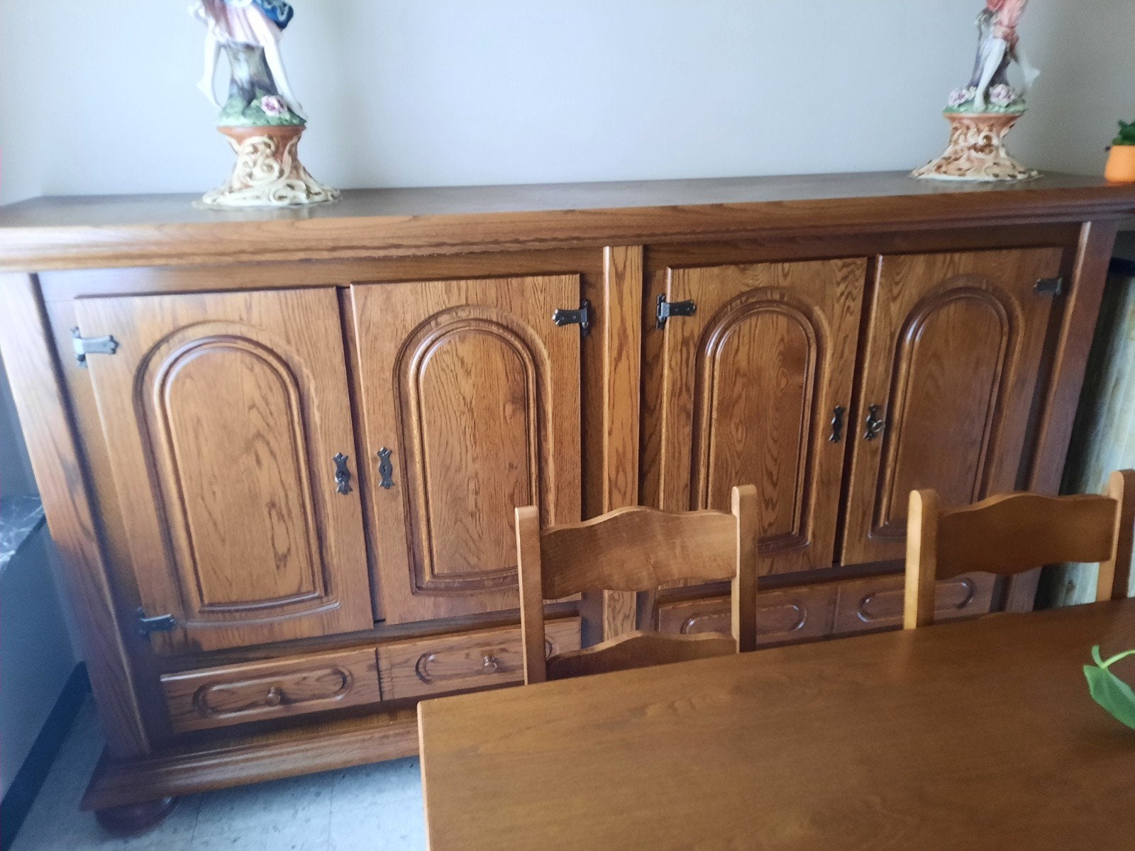 eerplaats te koop, Ophalen, Zo goed als nieuw