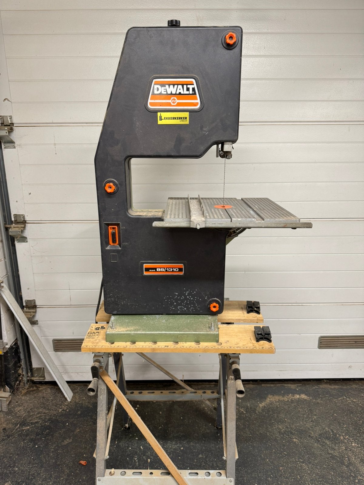 DeWalt lintzaag 230volt, Ophalen, Gebruikt, Lintzaag
