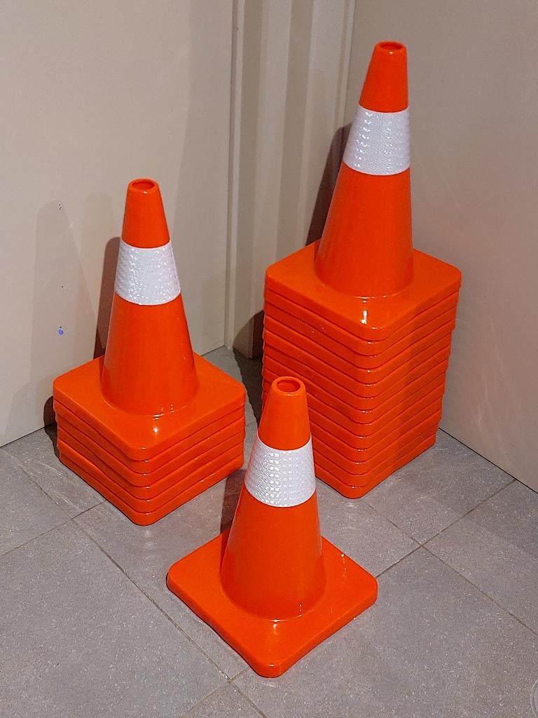 Verkeerskegels      µ0a, Doe-het-zelf en Bouw, Veiligheidshelmen, Ophalen