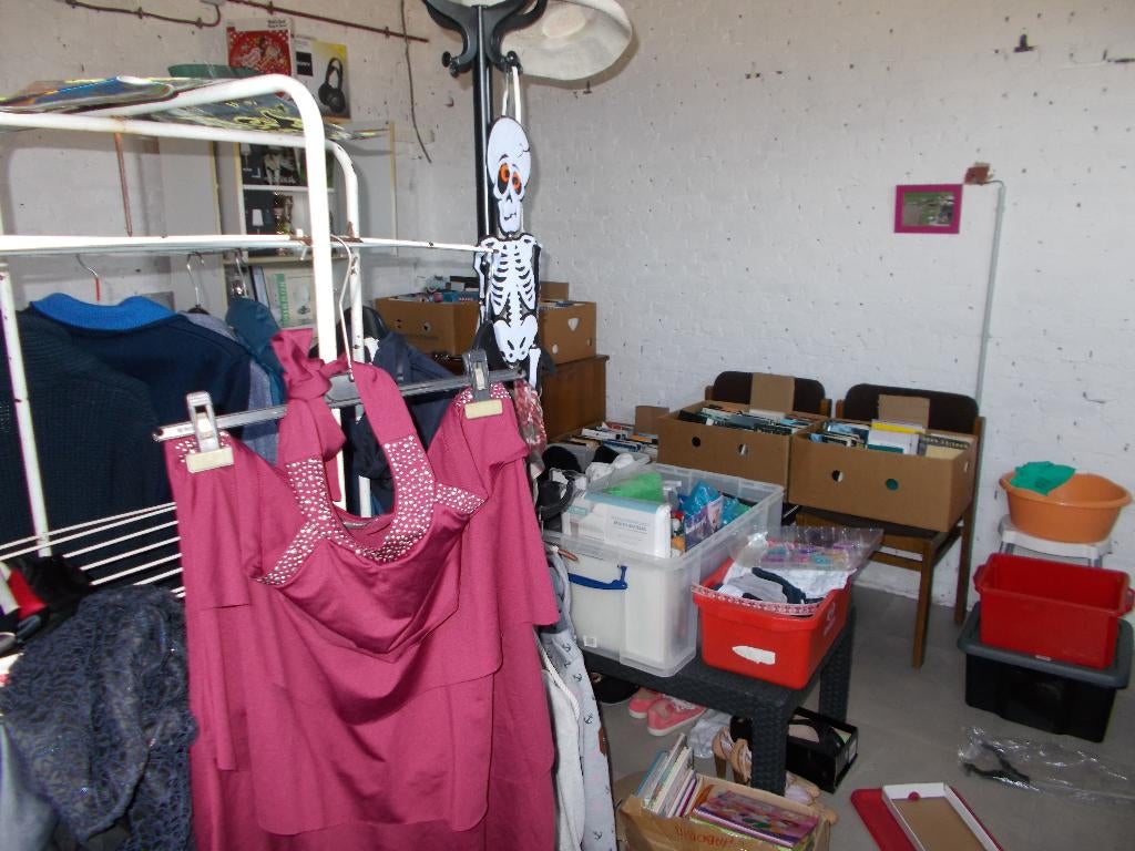 Brocante zaterdag 18/4 van 13 tot 17 uur, Ophalen