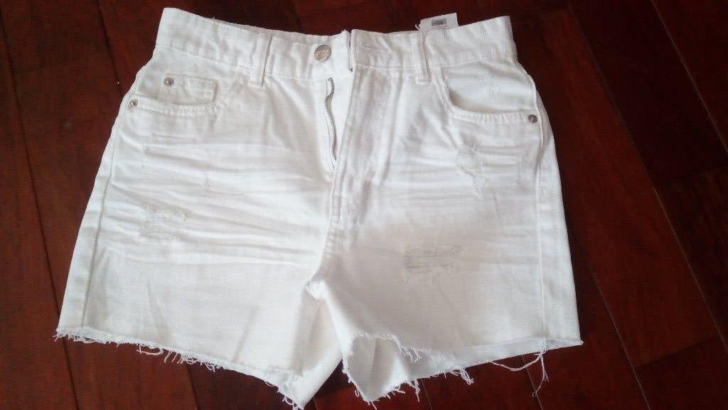 pimkie, un short en denim blanc taille 14 ans, Enfants & Bébés, Vêtements enfant | Taille 164, Enlèvement ou Envoi