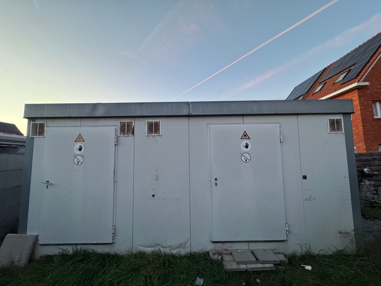 Geïsoleerde container 6m x 3m voor opslag, Doe-het-zelf en Bouw, Ophalen