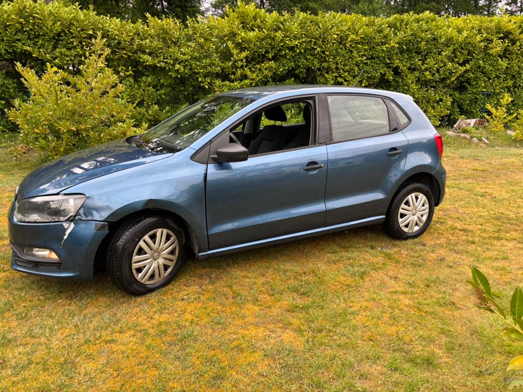 Volkswagen polo 6C( évolution 6r) -08/2015 -lg accidentée, Autos, Achat, Euro 6, Boîte manuelle, 5 portes
