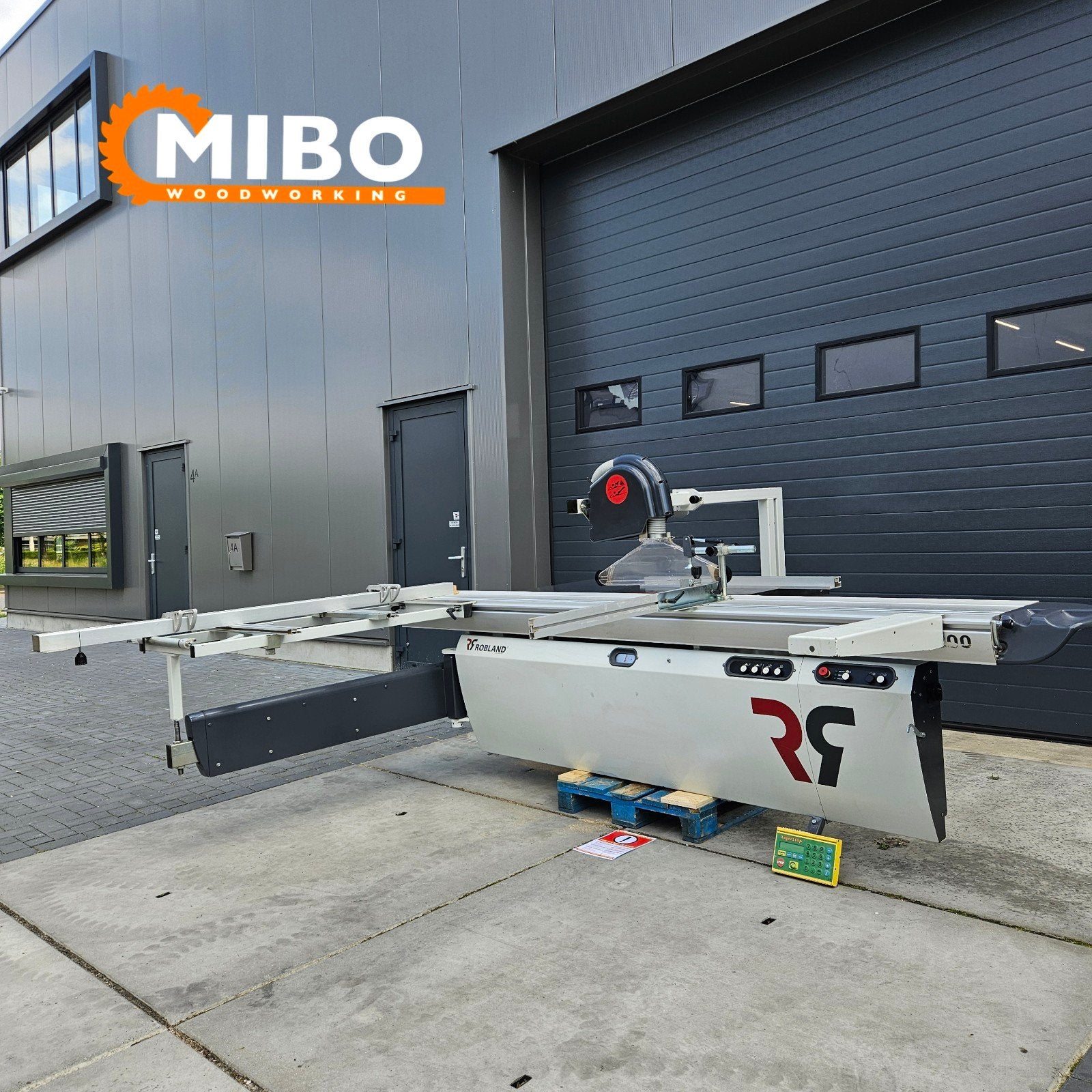 Robland formaatzaag 3200mm cnc parrelgeleider met tigerstop
