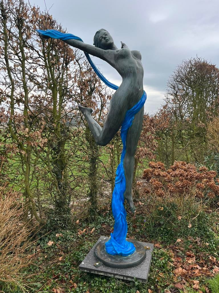 Sierlijk groot naakt bronzen beeld van een ballerina., Ophalen, Zo goed als nieuw, Mens