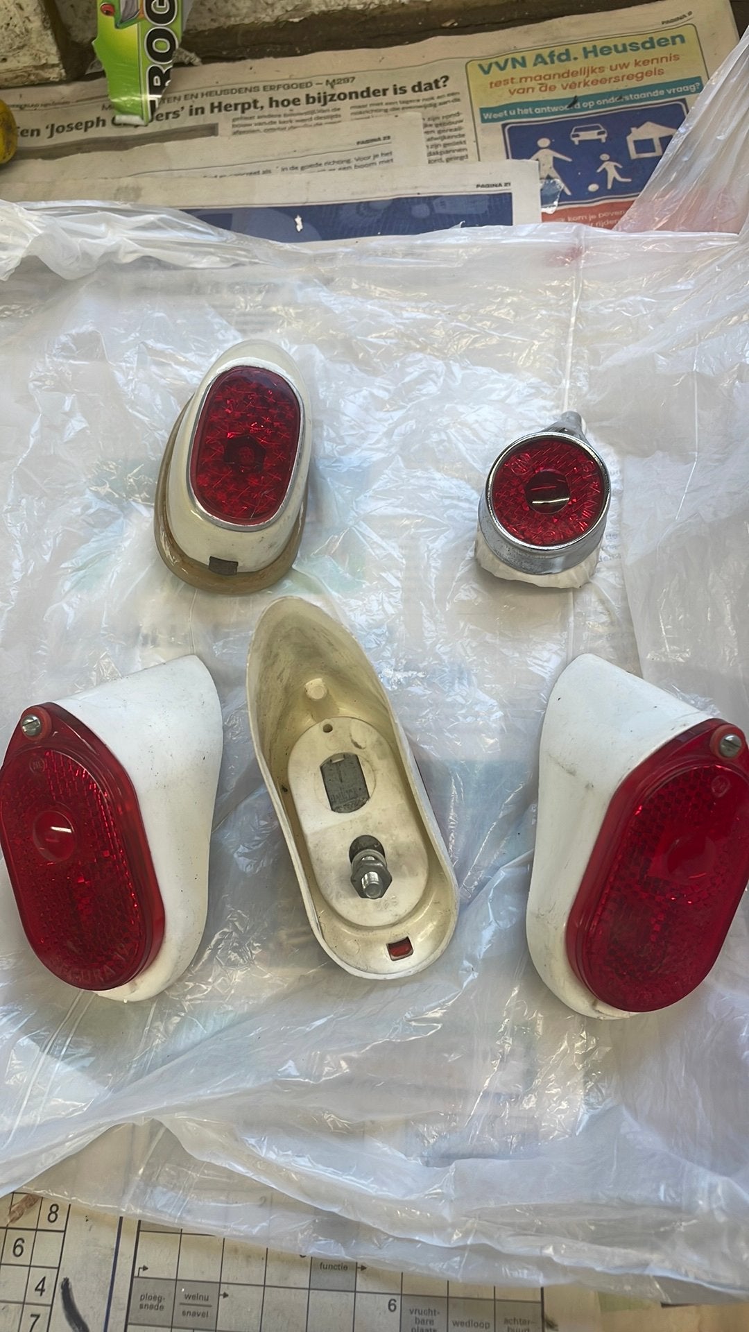 Te koop achterlichten voor bromfiets en fiets, Waterbestendig, Overig, Achterlicht, Ophalen of Verzenden