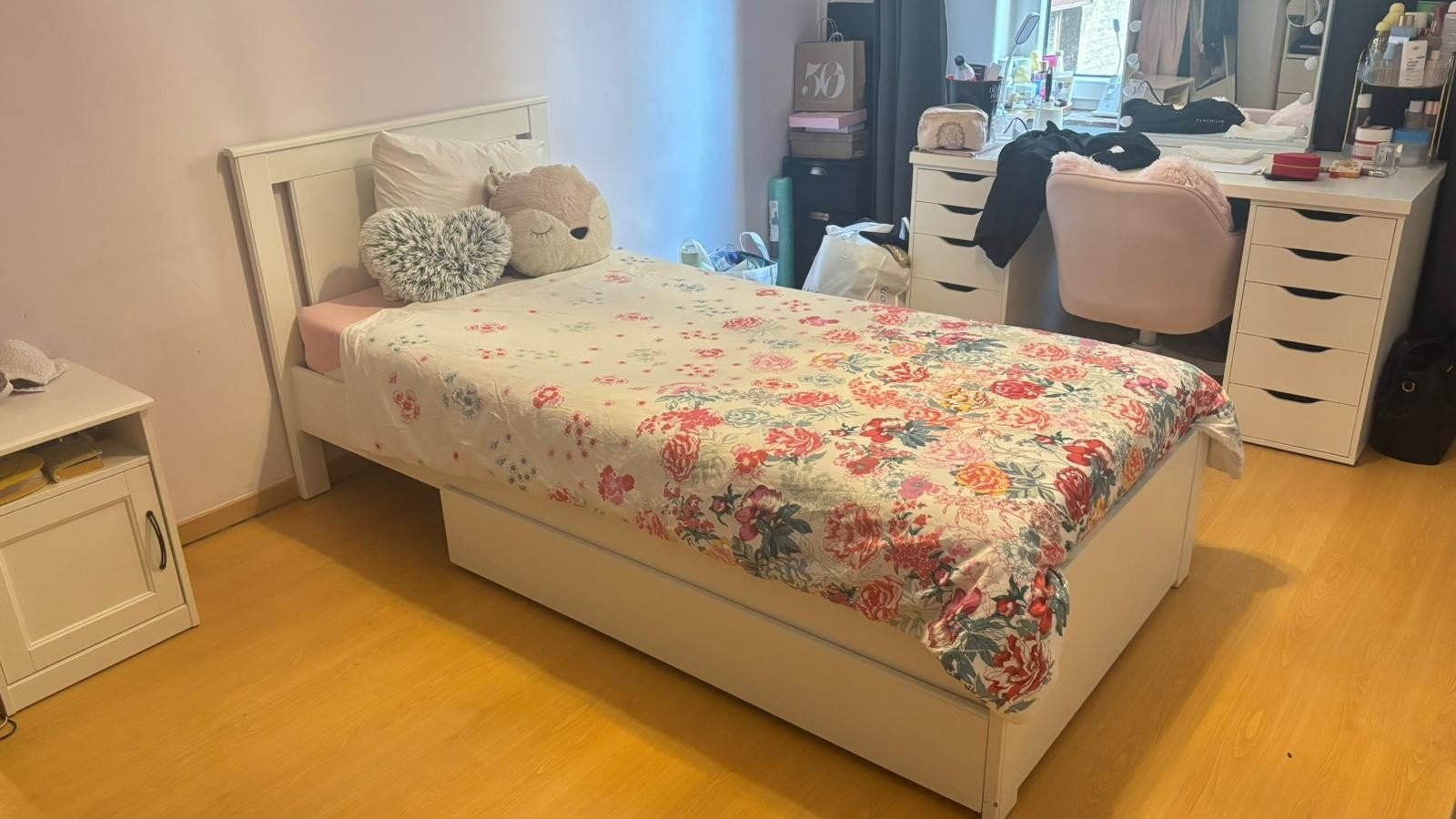 Ikea bed met nachtkast ,2 opberglades, matras en lattenbodml, 90 cm, Une personne, Enlèvement, Utilisé
