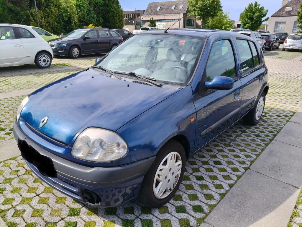 renault clio, essence, homologuée VV, Autos, Renault, Capteur de stationnement, Boîte manuelle, 5 portes, 5 places