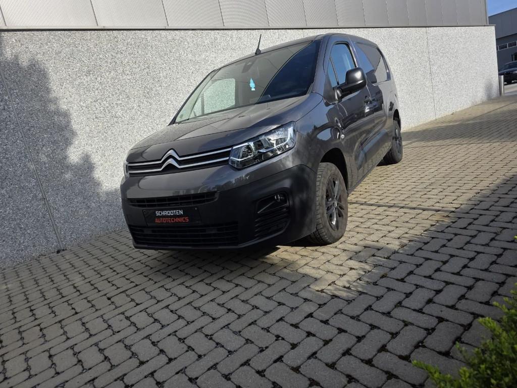 Citroën Berlingo Club XL (année de construction 2021), Argent ou Gris, Euro 6, Entreprise, 131 ch