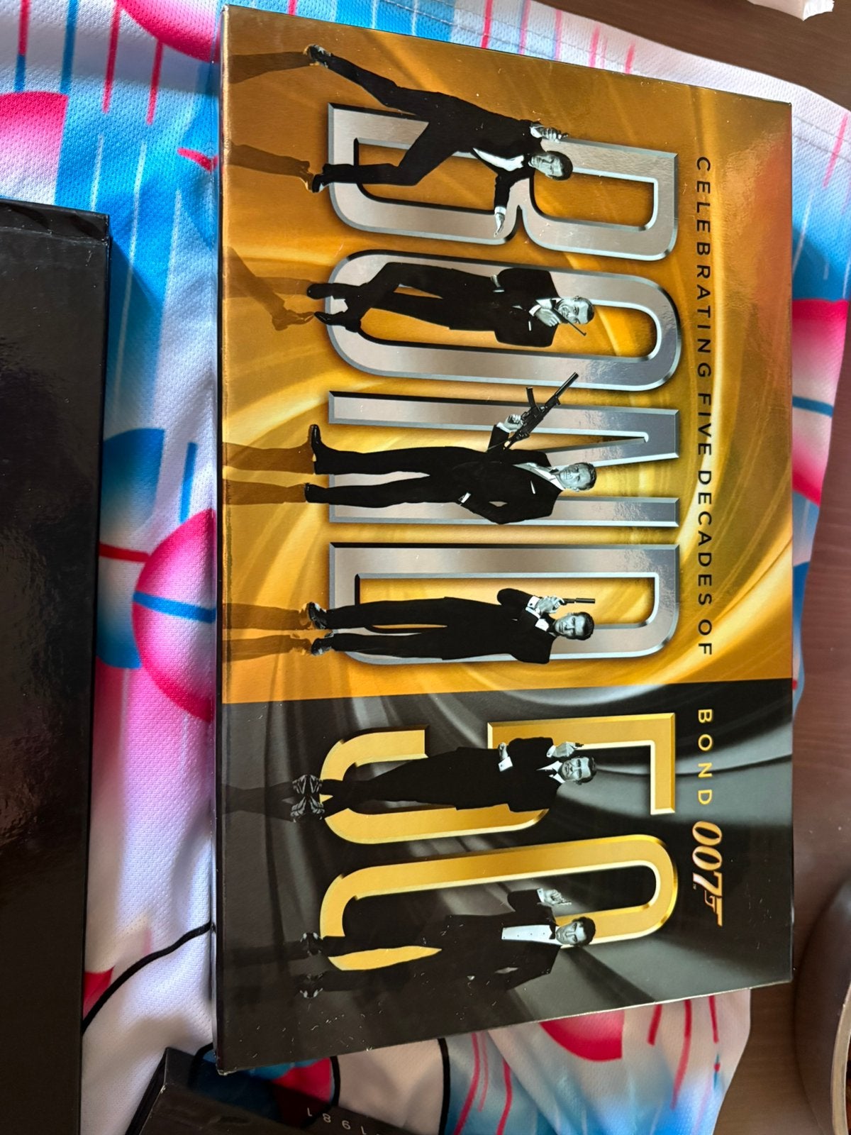 James Bond collector box, Ophalen of Verzenden, Gebruikt, Actie