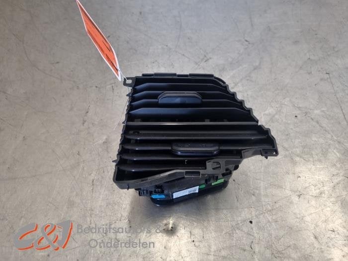 Grille aération tableau de bord d'un Volkswagen Transporter, Volkswagen, -, 3 mois de garantie, Utilisé