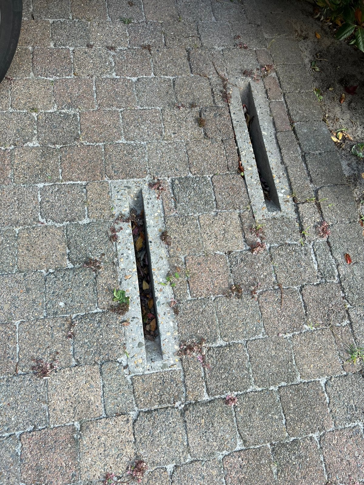 2 emplacements de rangement pour vélos en béton, Enlèvement, Comme neuf, Béton, Briques
