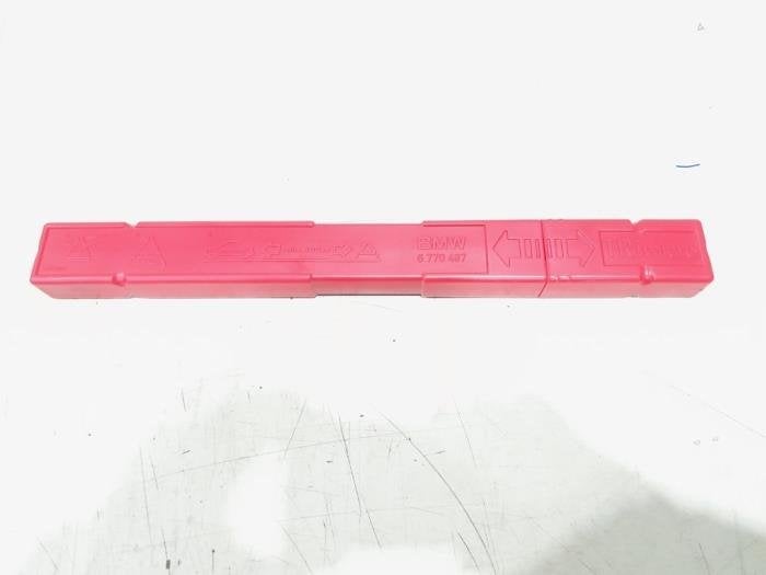 Triangle de présignalisation d'un BMW 2-Serie, Autos : Pièces & Accessoires, -, 3 mois de garantie, Utilisé, -