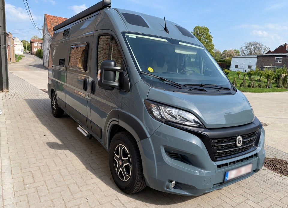 Fiat benimar 2024 18.000km 4persoons, Caravans en Kamperen, Automaat, Buscamper of Camperbus, Fiat, Fietsendrager