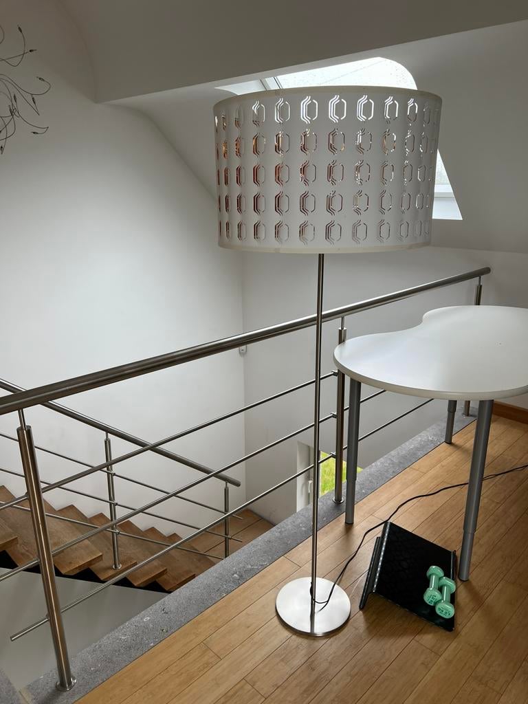 Lampadaire sur pied, Enlèvement, Comme neuf