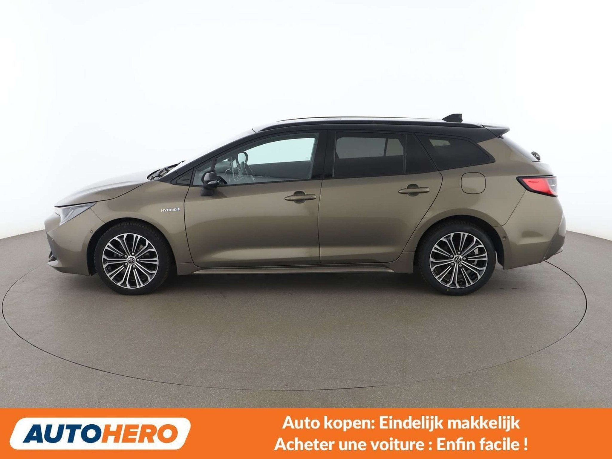 Toyota Corolla 1.8 Hybrid Design (bj 2020, automaat), Gebruikt, Overige kleuren, Corolla, 5 deurs