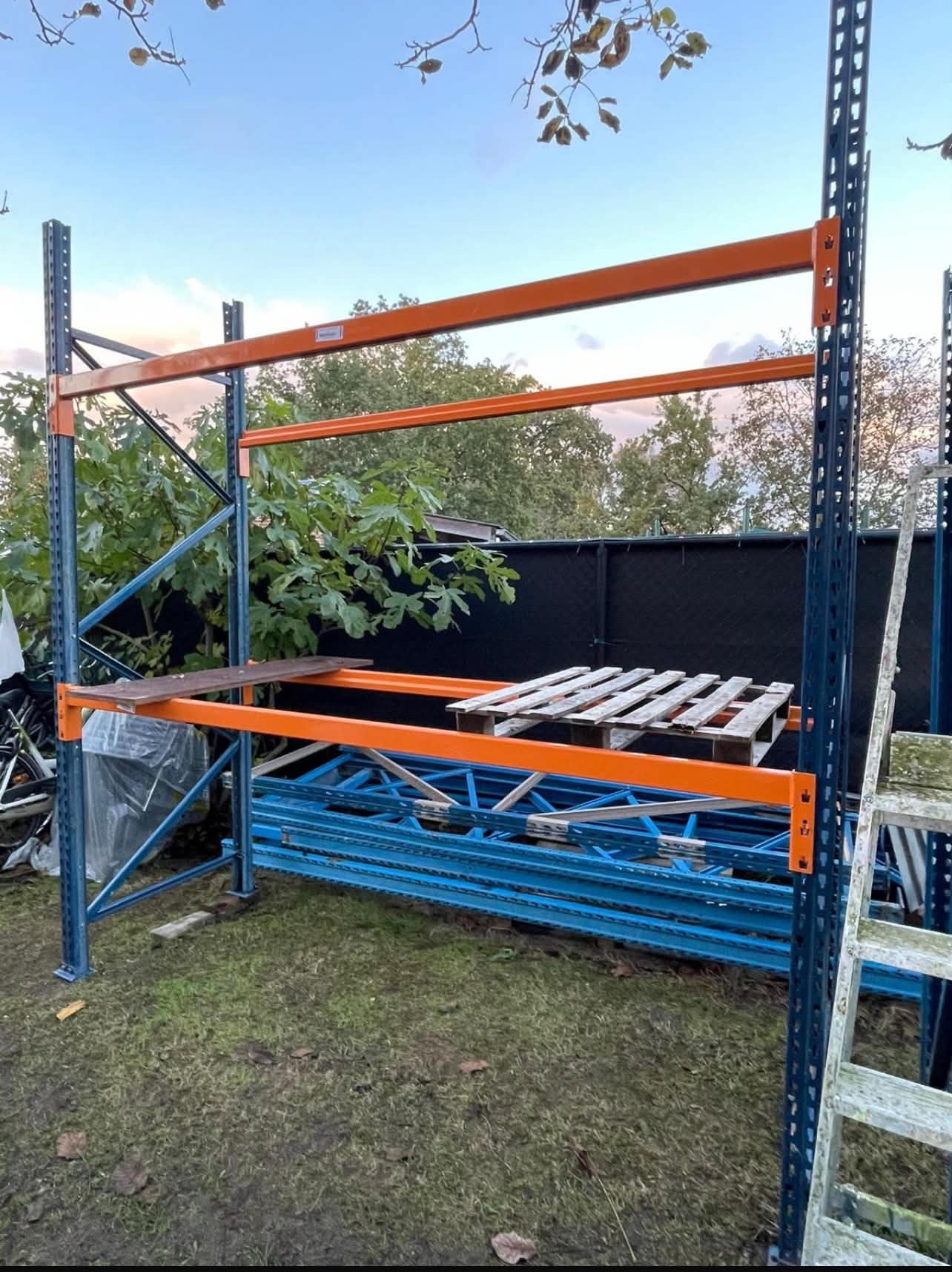 Magazijnstelling | 11 staandeds | 62 liggers, Ophalen