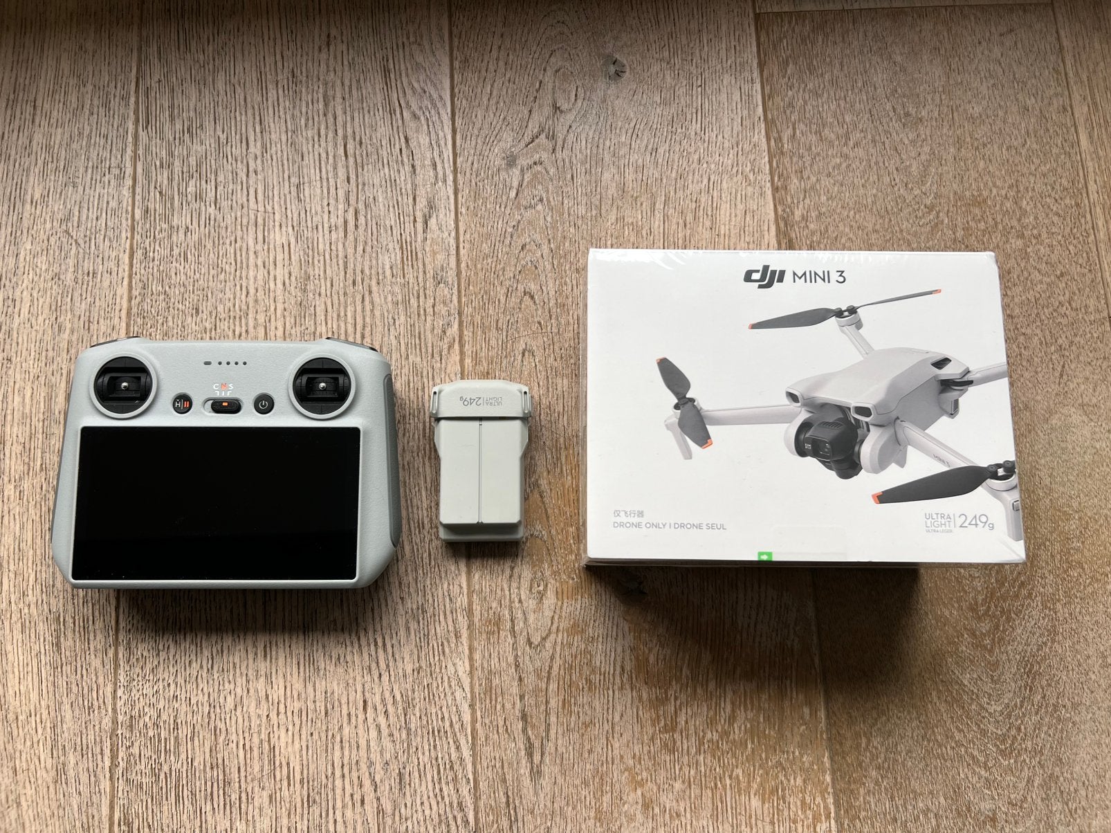 Dji mini 3 + Smart controller NIEUW, Audio, Tv en Foto, Drones, Ophalen, Zo goed als nieuw, DJI