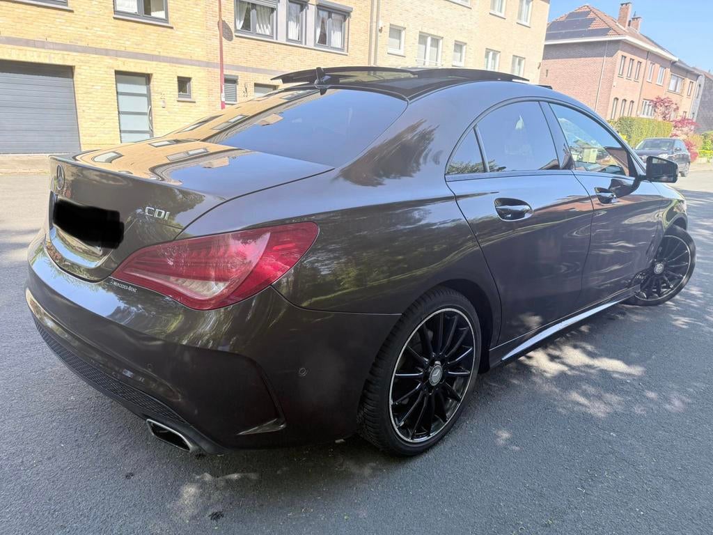Mercedes-Benz CLA 200 d AMG Line panora..0484718956, CLA, Start-stop-systeem, Bruin, Bedrijf