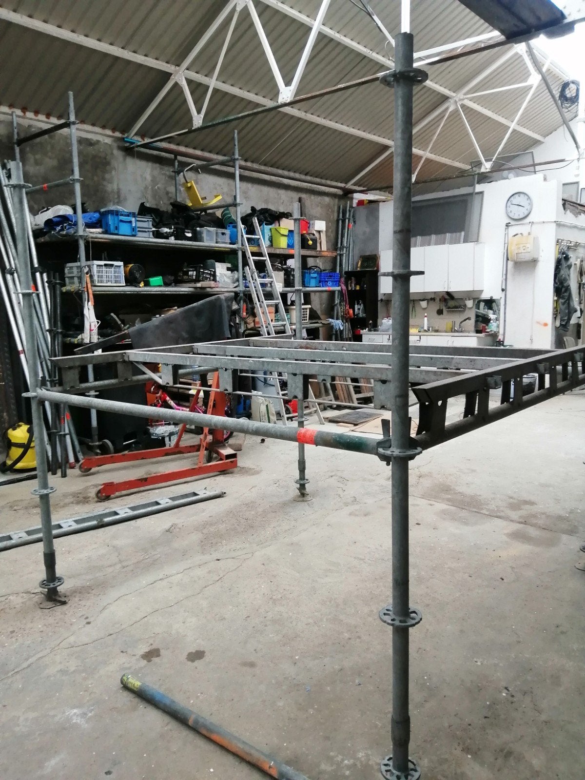 10 speciale versterkte liggers van 2m lang op 20cm hoog, Enlèvement, Utilisé