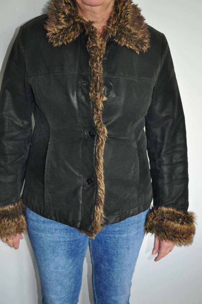 Dames winterjas zwart, maat 42, Kleding | Dames, Ophalen, Gedragen, Maat 42/44 (L), Zwart