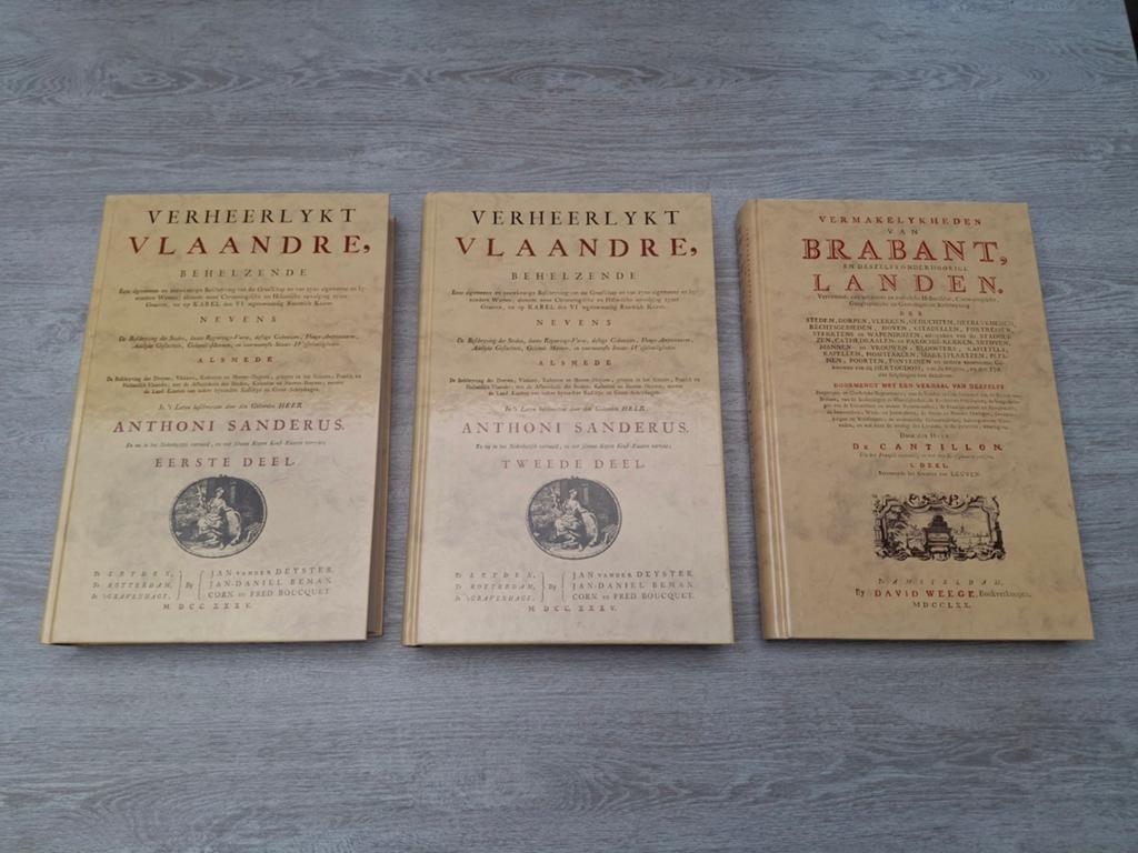 3-delig: Verheerlykt Vlaandre + Vermakelykheden van Brabant, Boeken, Ophalen of Verzenden