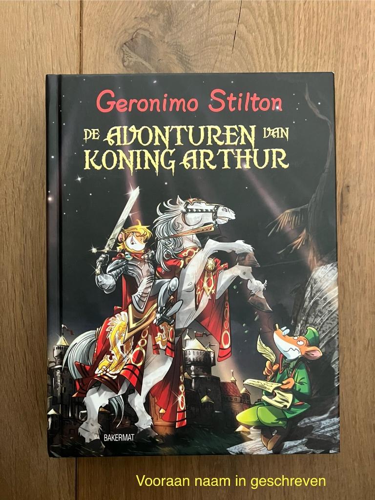 Geronimo Stilton - De avonturen van koning Arthur, Ophalen of Verzenden, Zo goed als nieuw, Geronimo Stilton, Fictie algemeen