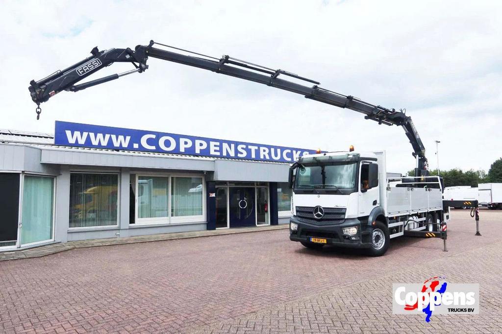Mercedes-Benz ANTOS 2830 Kraanwagen open Laadbak Fassi F295, Automaat, Wit, Mercedes-Benz, Bedrijf
