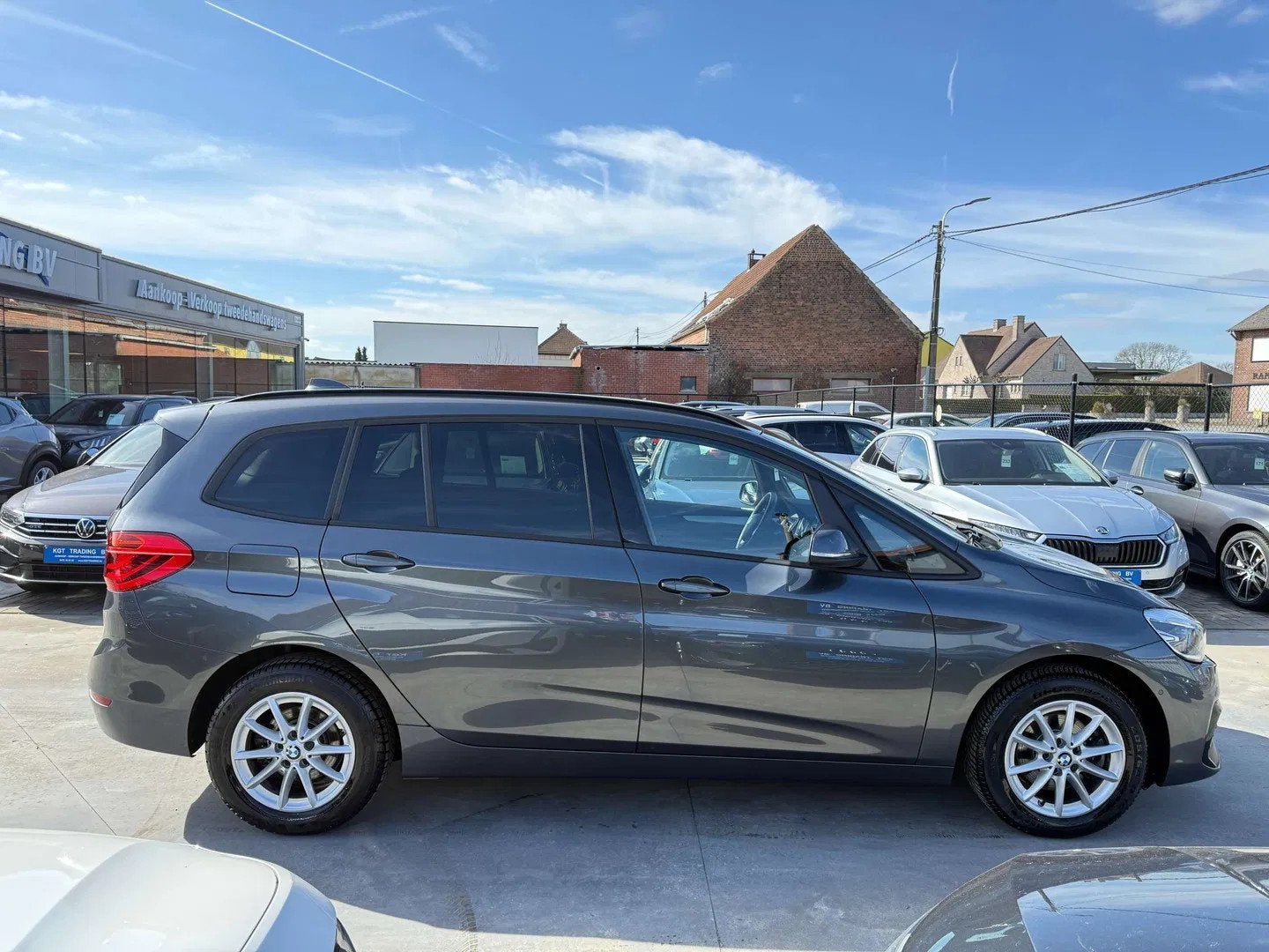BMW 2 Serie Tourer 216 DA GRAN AUTOMAAT FULL LED NAVI DAB PD, Auto's, Automaat, Stof, Gebruikt, 116 pk