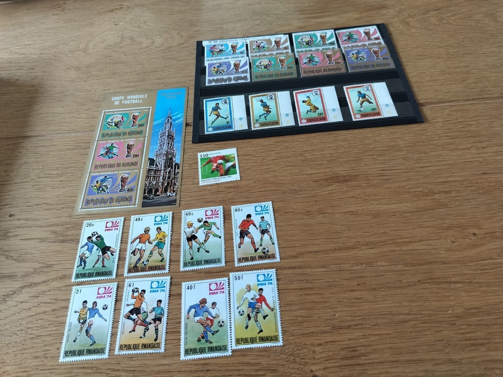 Lotje postzegels thema voetbal  postfris, Ophalen of Verzenden