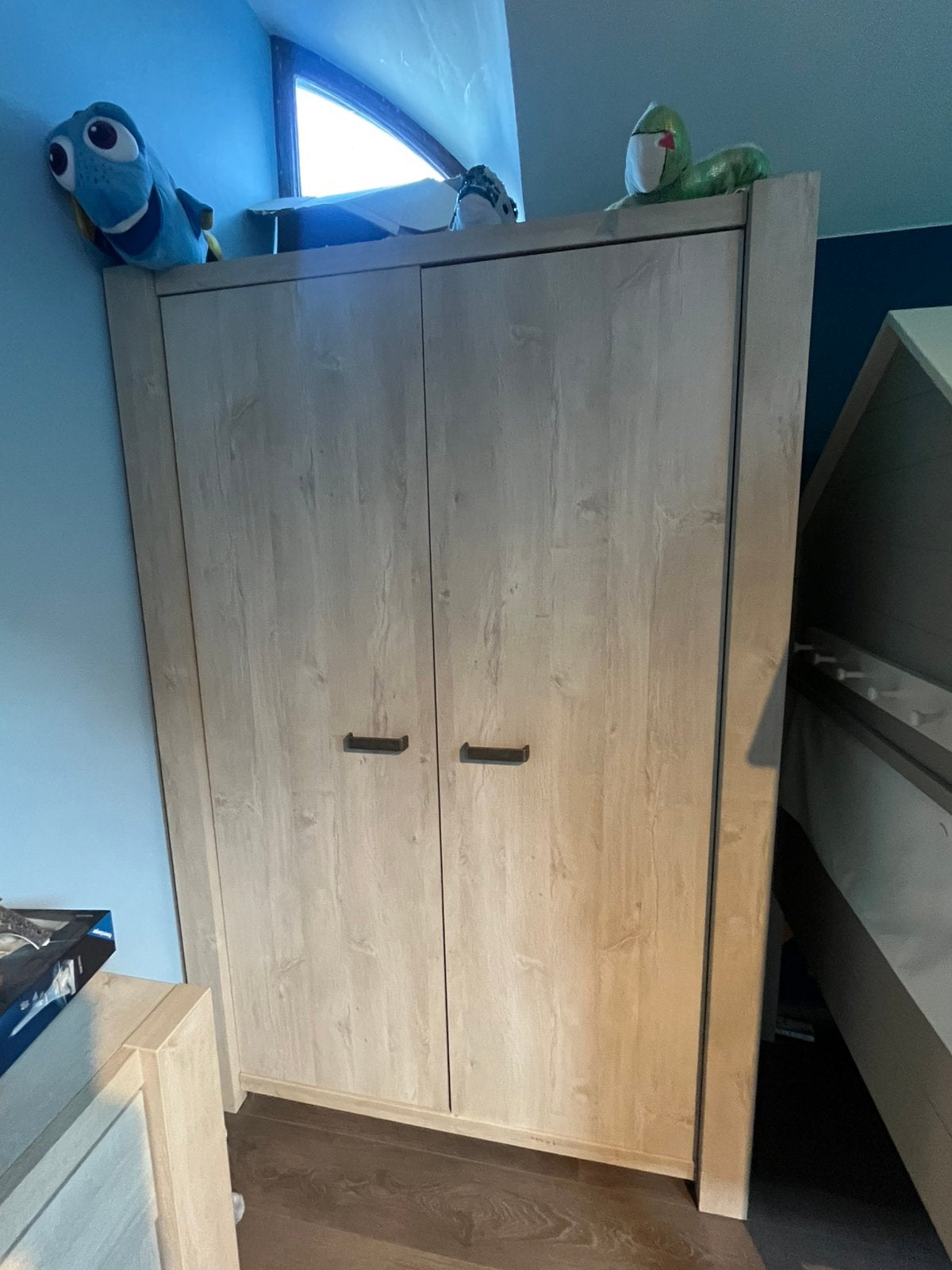 Garde robe , commode , lit bébé, Enlèvement, Comme neuf