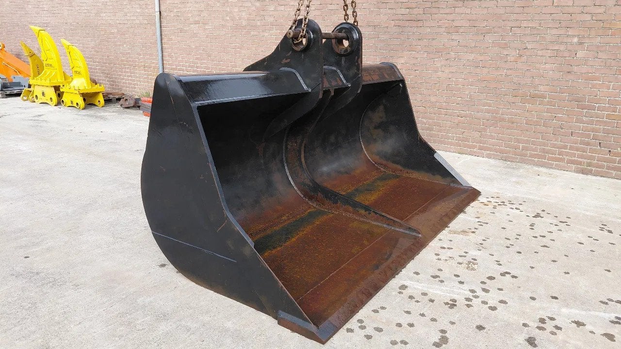 Volvo EC750 EC700 Cleaning bucket / 120mm pins / UNUSED, Articles professionnels