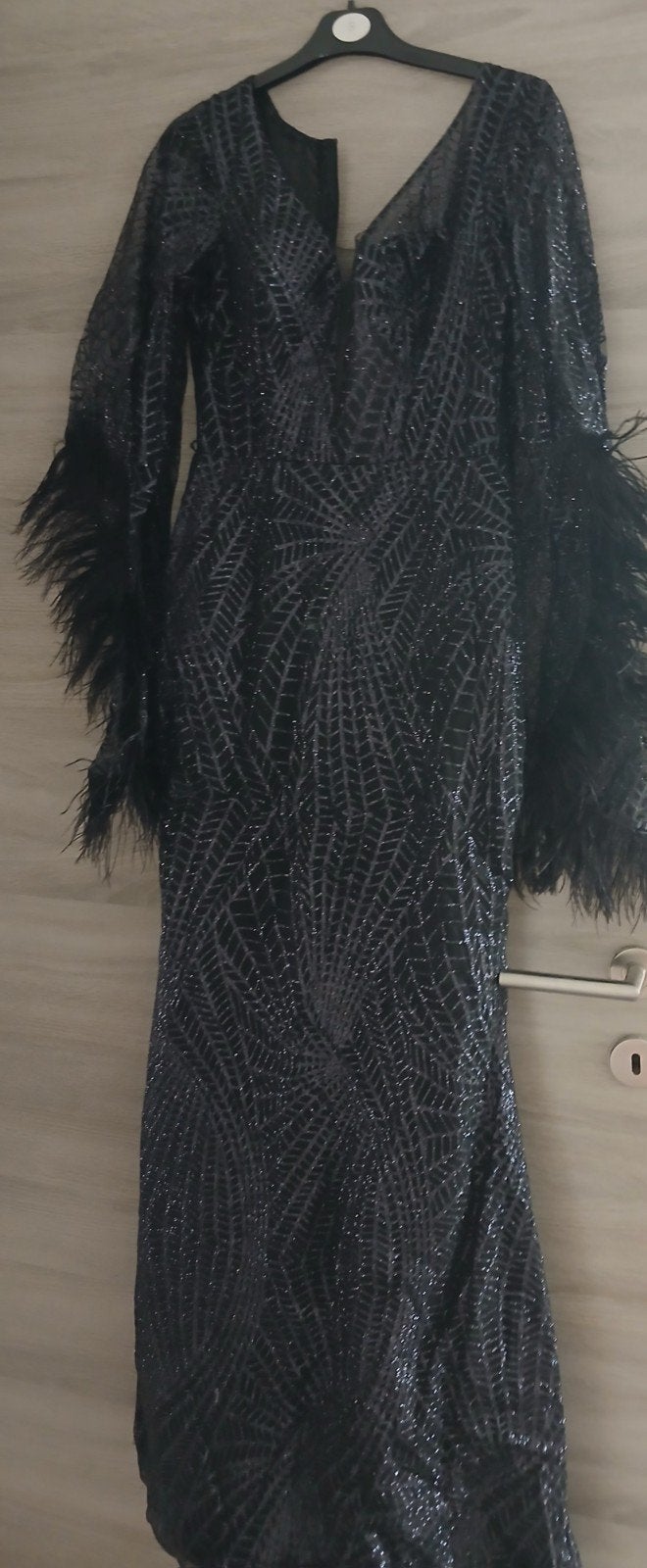 Luxe zwarte glitterjurk met veren, Ophalen of Verzenden