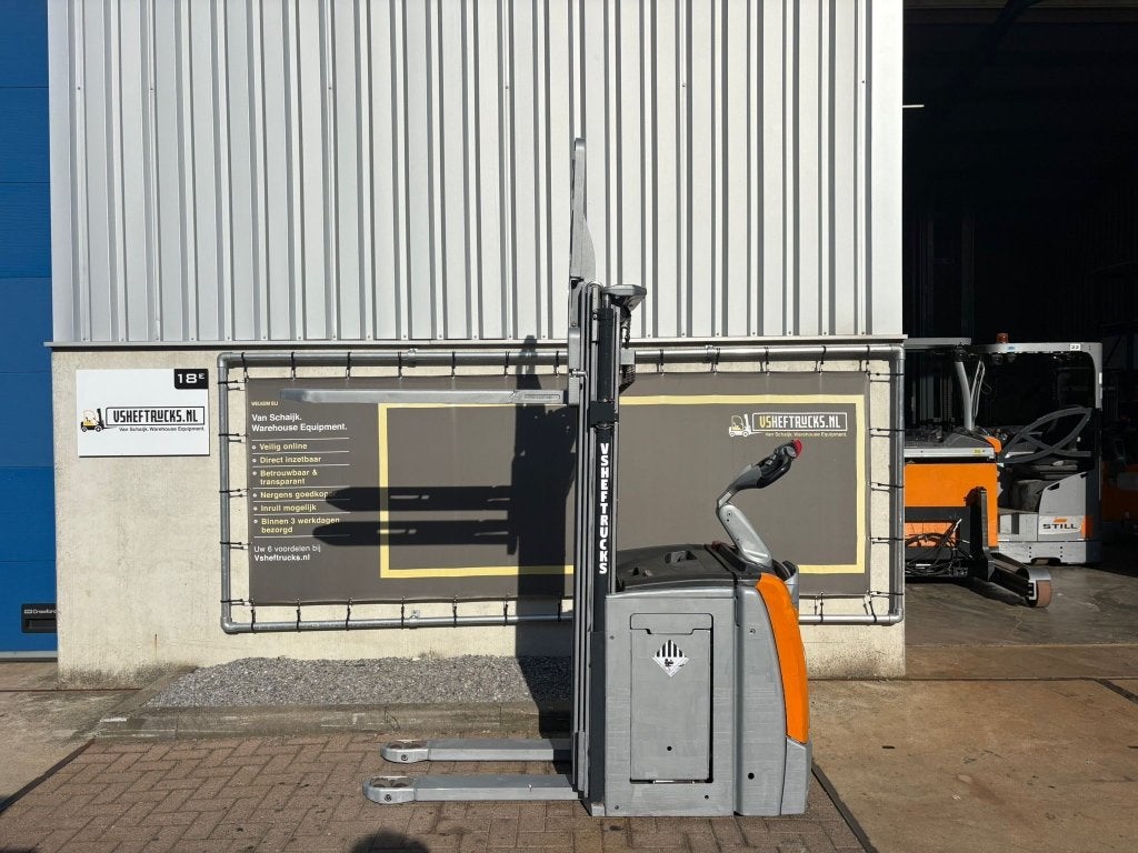 VS-23032 Elektrische triplex stapelaar Still EXV-SF 14 li-io