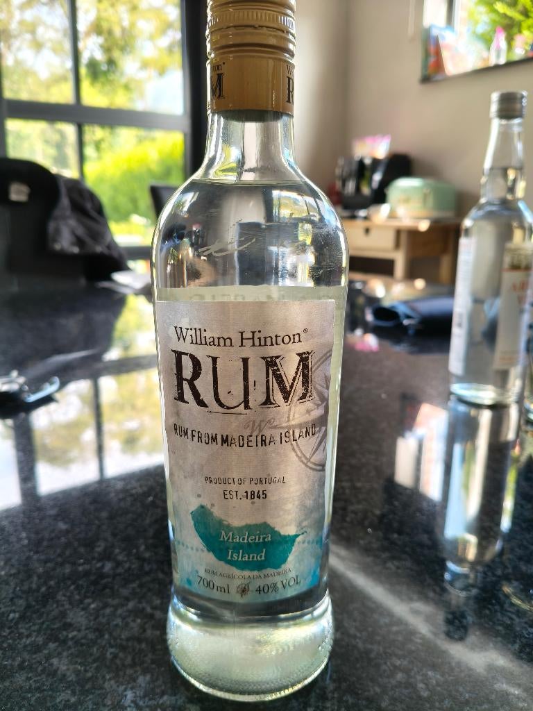 Rhum de Madère, Enlèvement ou Envoi, Pleine