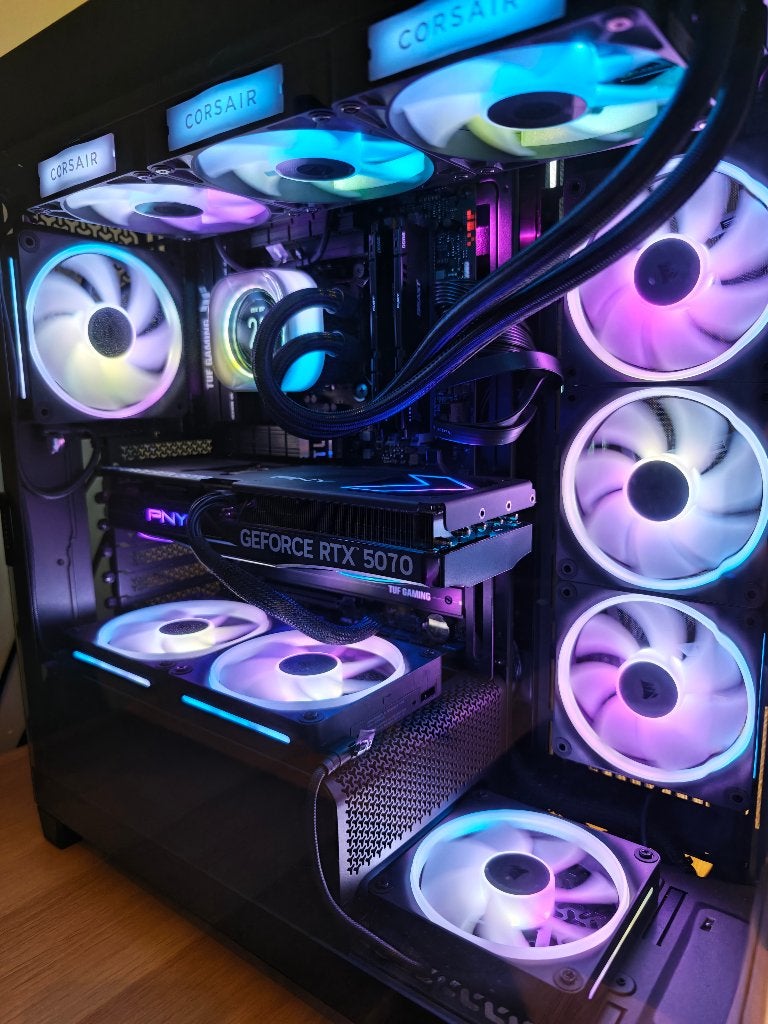 PC GAMING - Ultra 7 265K - 64 GB DDR5 - RTX 5070, Informatique & Logiciels, Ordinateurs de bureau, Le pc est monté avec différentes marques